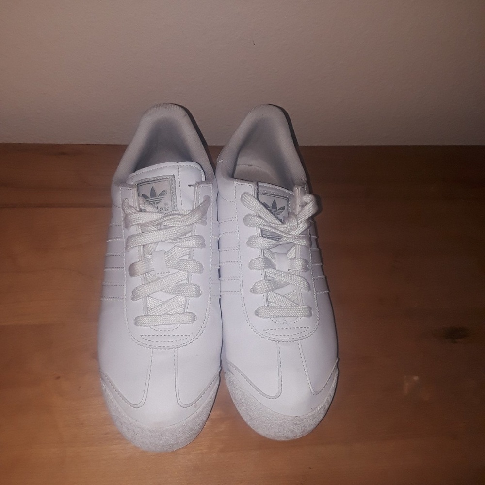 Adidas somoas